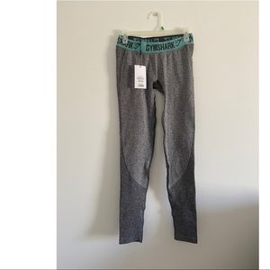 ⚠️ SOLD on FB MP ⚠️Gym shark flex leggings